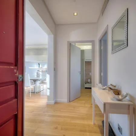 Le Clod - Moderne - 3p - Vca Апартаменты *